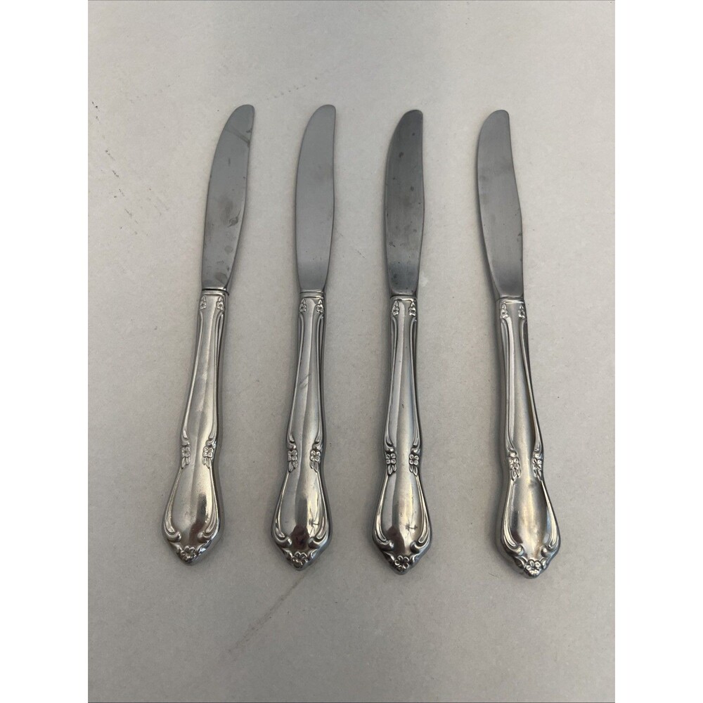 Set of 4 Oneidacraft Deluxe Chateau Stainless Steel Dinner Knives